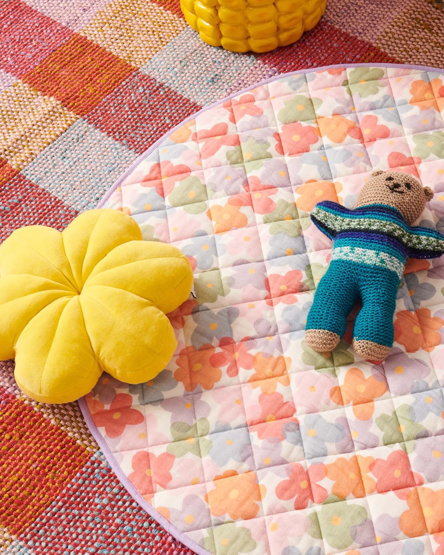 Paper Daisy Play Mat