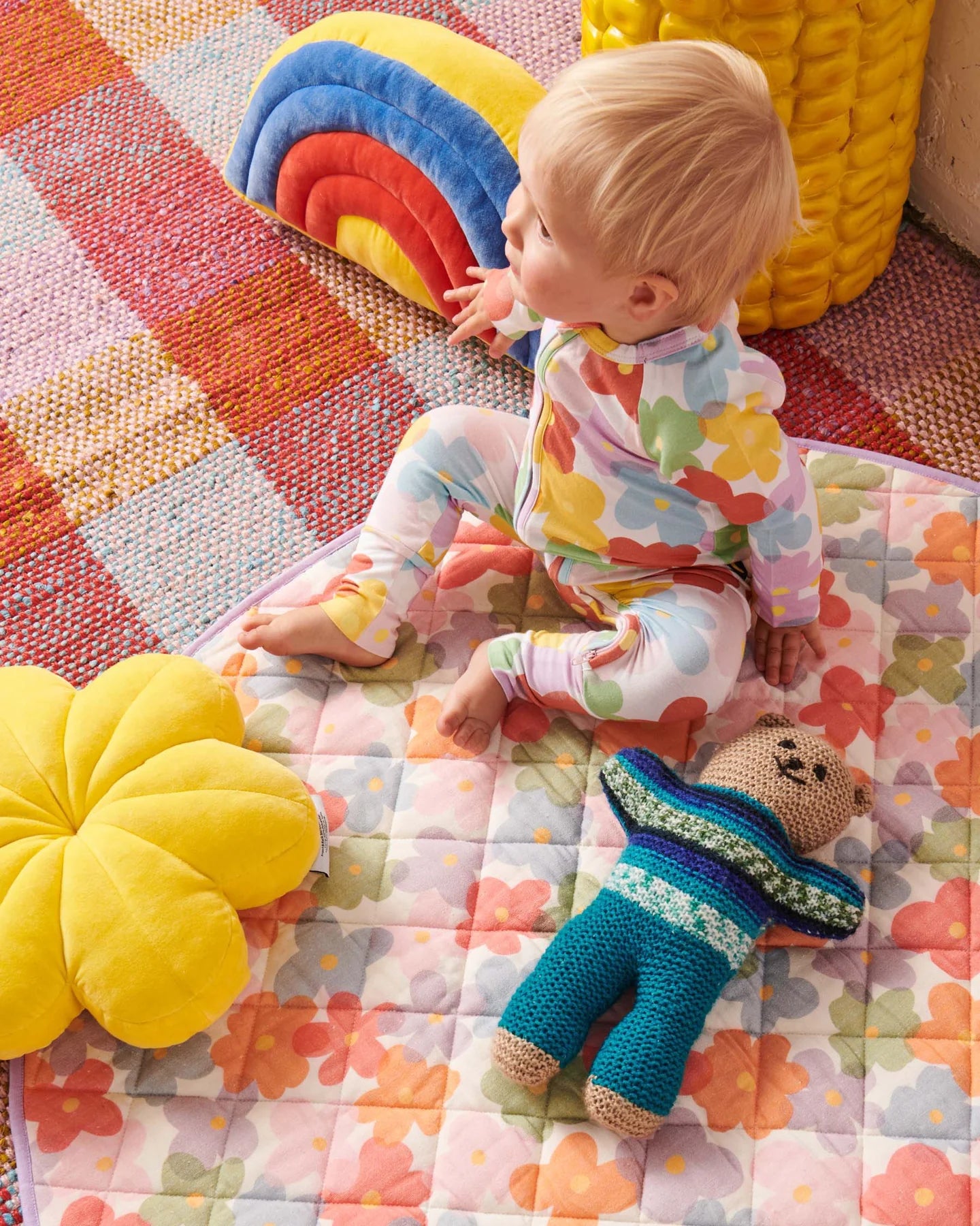 Paper Daisy Play Mat